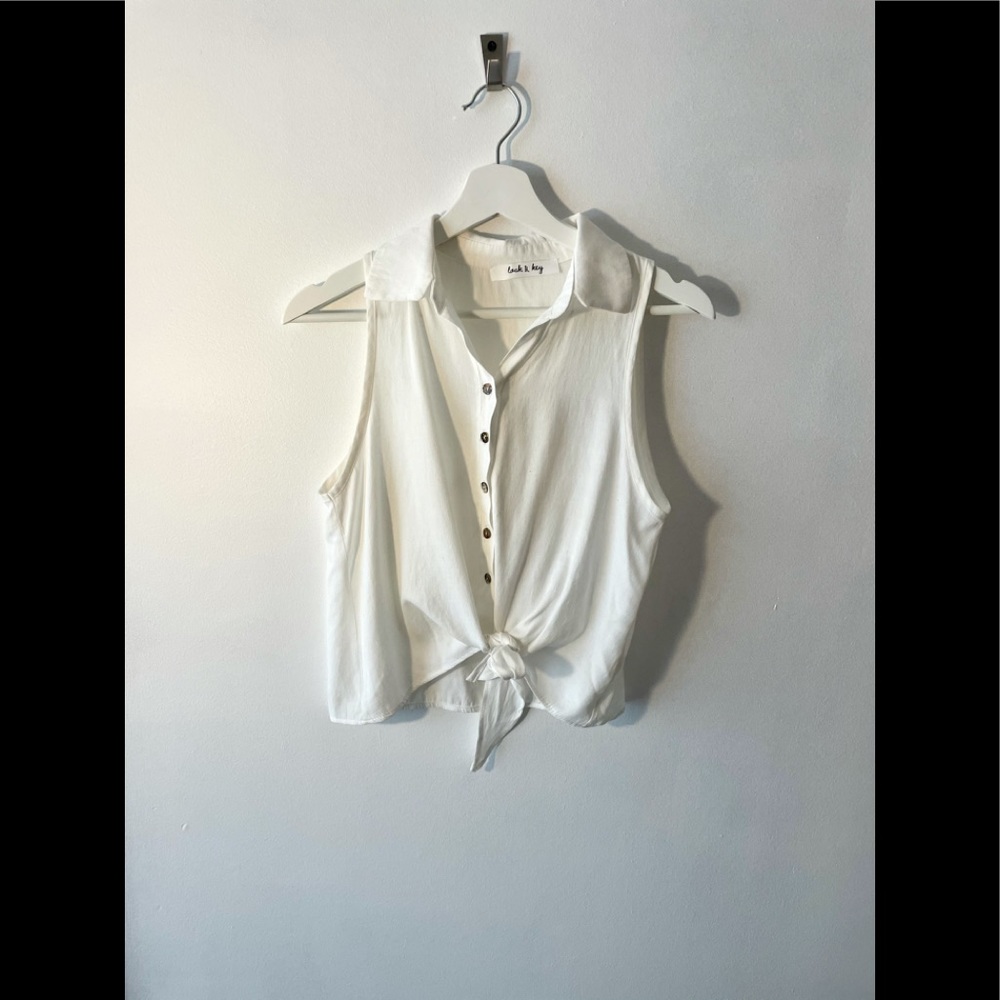 3/30 Deal  button tying top